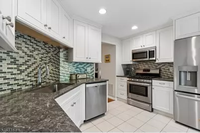 1 Gatehouse Ct, Morris Township, NJ 07960 - Photo 7