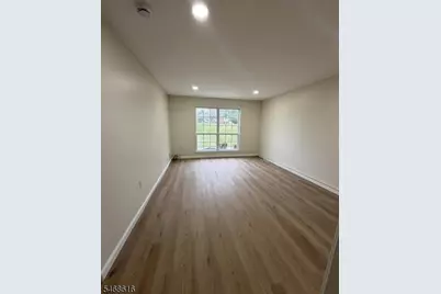 32 Columbus Dr, Franklin Township, NJ 08823 - Photo 25
