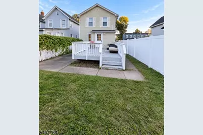 521 E 2nd St, Bound Brook, NJ 08805 - Photo 11