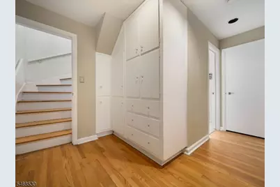 667 Brentwood Dr, South Orange, NJ 07079 - Photo 9