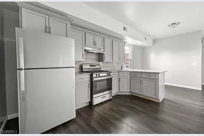 168 Sherman Ave #2L, Newark, NJ 07114 - Photo 3