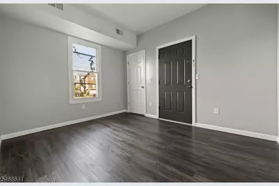 168 Sherman Ave #2L, Newark, NJ 07114 - Photo 7