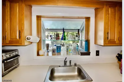 10 Quincy Ct, Bedminster Township, NJ 07921 - Photo 13
