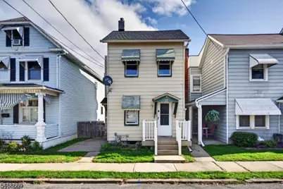 21 Henderson St, Phillipsburg, NJ 08865 - Photo 1