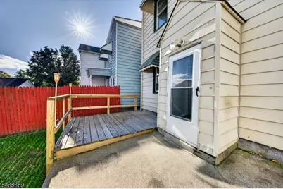 21 Henderson St, Phillipsburg, NJ 08865 - Photo 11