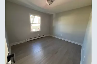 81 Elm St, Dover, NJ 07801 - Photo 23