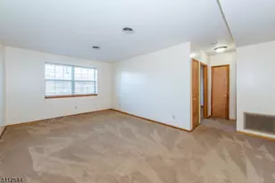 358 Union Blvd, Totowa, NJ 07512 - Photo 9