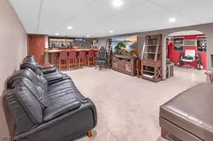61 Luisser St, Clifton, NJ 07012 - Photo 17