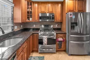 61 Luisser St, Clifton, NJ 07012 - Photo 5