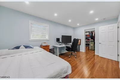 313 Suttons Lane, Edison Twp., NJ 08817 - Photo 23