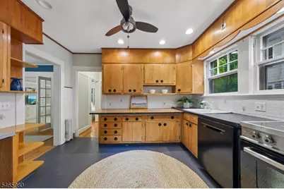 15 Patton Pl, Montclair, NJ 07043 - Photo 19