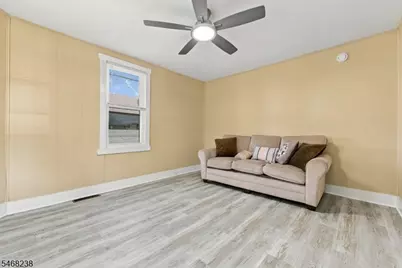 31 Walnut St, Bloomfield, NJ 07003 - Photo 7