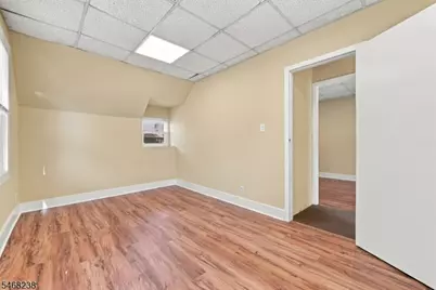 31 Walnut St, Bloomfield, NJ 07003 - Photo 23