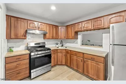 26 Rutgers Dr, Newark, NJ 07103 - Photo 3
