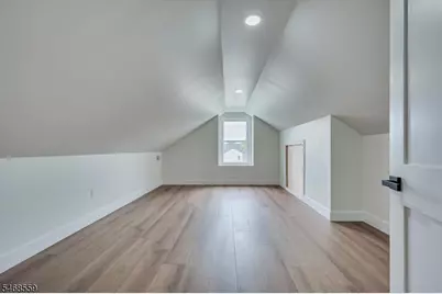 18 Regent St, North Plainfield, NJ 07060 - Photo 23