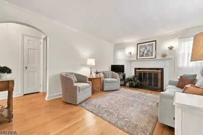 1841 Quaker Way, Union Township, NJ 07083 - Photo 7