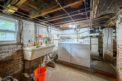 343 West 1st Avenue, Roselle, NJ 07203 - Photo 27