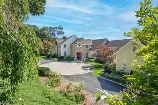 19-1 Heritage Ct, Bernardsville, NJ 07924 - Photo 3