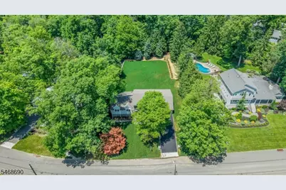 51 Brookside Ter, North Caldwell, NJ 07006 - Photo 3