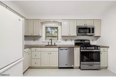 9 Fieldhedge Dr, Hillsborough Township, NJ 08844 - Photo 11