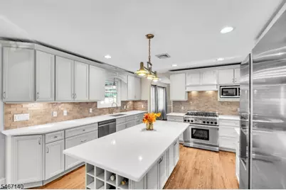 6 Cooper Ave, Roseland, NJ 07068 - Photo 9