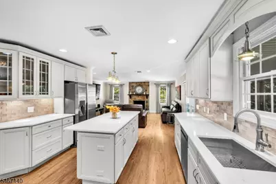 6 Cooper Ave, Roseland, NJ 07068 - Photo 7