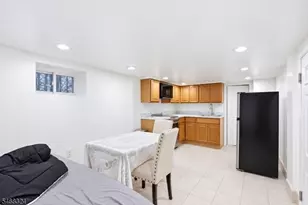 617 S 20th St, Newark, NJ 07103 - Photo 13