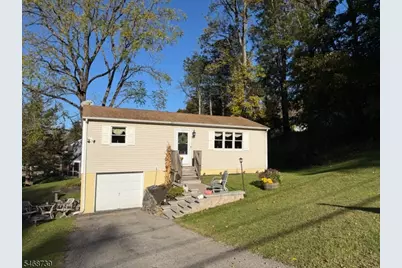 39 Scenic Dr, Green Township, NJ 07821 - Photo 1