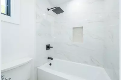 363 Park St, Hackensack, NJ 07601 - Photo 31