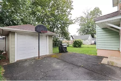728 30Wyoming Ave, Elizabeth, NJ 07208 - Photo 23