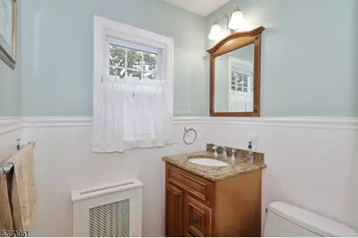 728 30Wyoming Ave, Elizabeth, NJ 07208 - Photo 15
