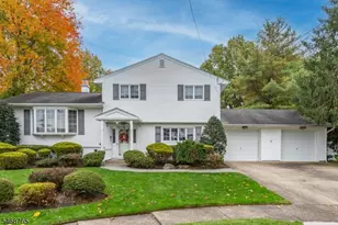 103 Sandra Dr, Totowa, NJ 07512 - Photo 1