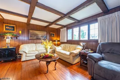103 Sandra Dr, Totowa, NJ 07512 - Photo 23