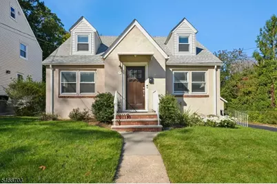 47 Freeman Pl, Nutley, NJ 07110 - Photo 3