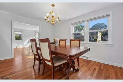 47 Freeman Pl, Nutley, NJ 07110 - Photo 9