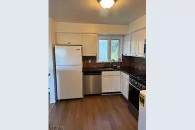 15 Stanchak Ct, Clifton, NJ 07014 - Photo 3