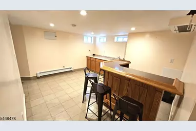 647 E 28th St, Paterson, NJ 07504 - Photo 17