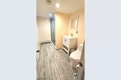 647 E 28th St, Paterson, NJ 07504 - Photo 15