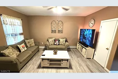 647 E 28th St, Paterson, NJ 07504 - Photo 7