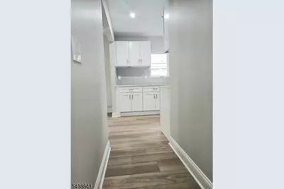 21 Liberty St, Morristown, NJ 07960 - Photo 3