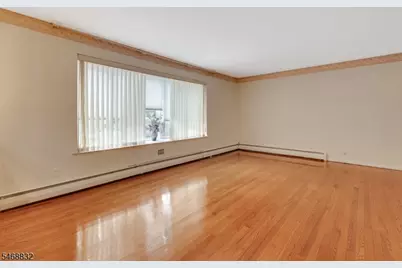 32 Clinton Ln, Wayne, NJ 07470 - Photo 13