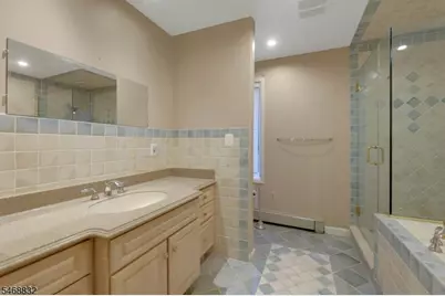 32 Clinton Ln, Wayne, NJ 07470 - Photo 21