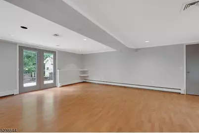32 Clinton Ln, Wayne, NJ 07470 - Photo 15