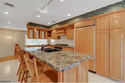 32 Clinton Ln, Wayne, NJ 07470 - Photo 9