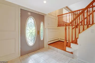32 Clinton Ln, Wayne, NJ 07470 - Photo 3