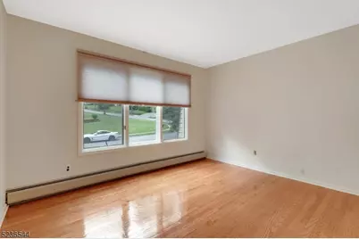 32 Clinton Ln, Wayne, NJ 07470 - Photo 11