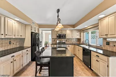 1 Bridle Ln, Washington Township, NJ 07882 - Photo 11