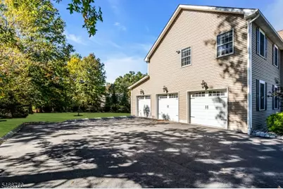 889 Country Club Rd, Bridgewater, NJ 08807 - Photo 3