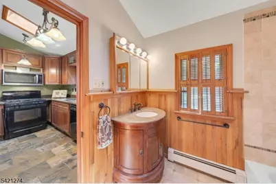95 Wildwood Rd, Jefferson Township, NJ 07438 - Photo 15