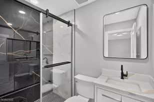 37 Washington St, Montclair, NJ 07042 - Photo 25